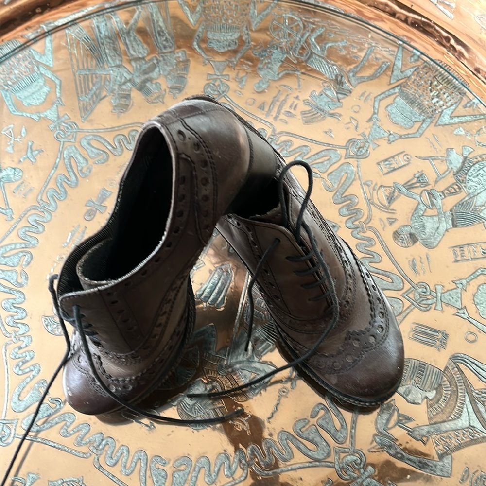 I bought these in Germany . I have never worn them.